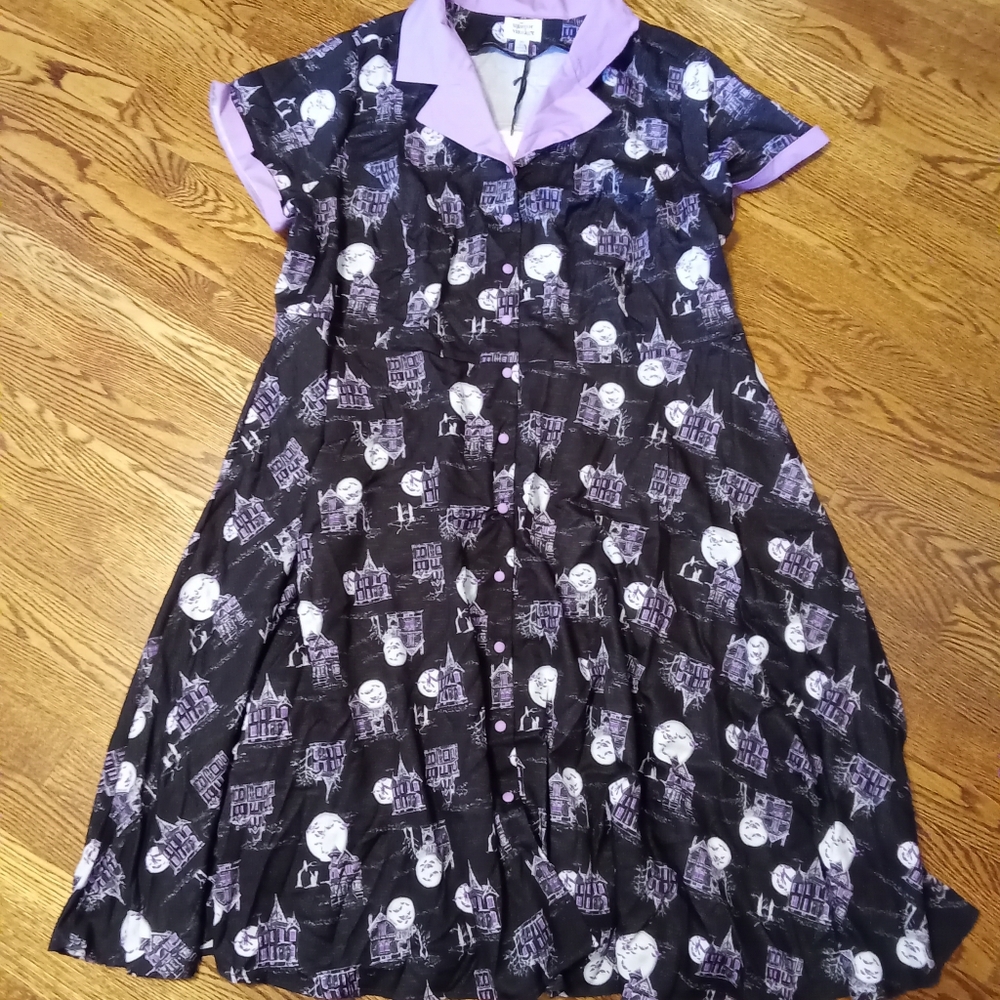 Unique Vintage Dracula Castle Dress NWT Size 4x